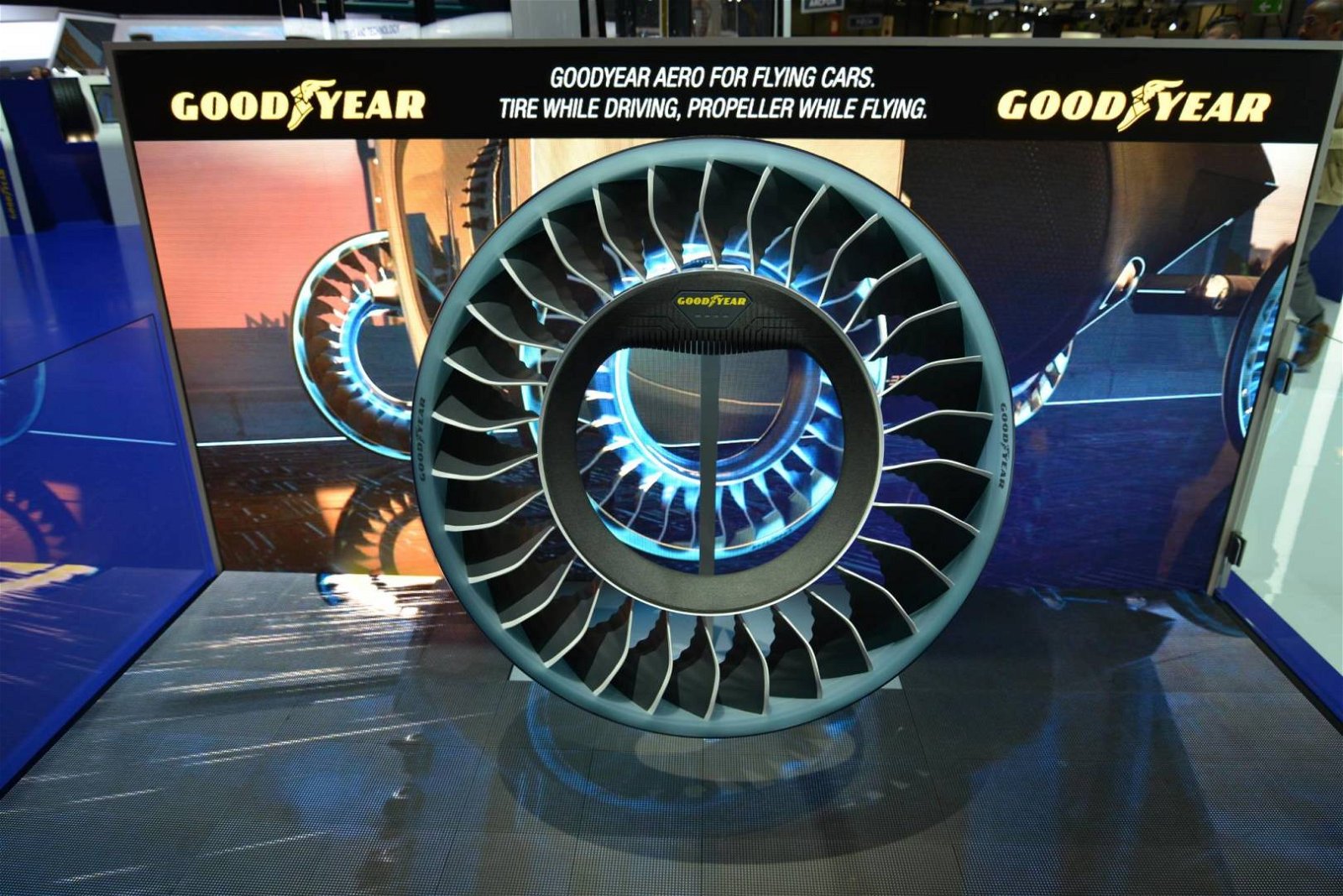 Immagine di Goodyear Aero, ecco gli pneumatici per l’auto che vola