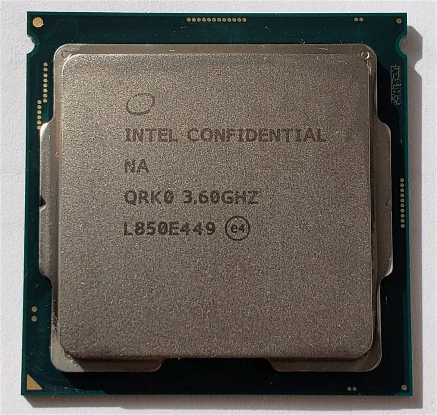 intel-core-i9-9900kf-splave-25107.jpg