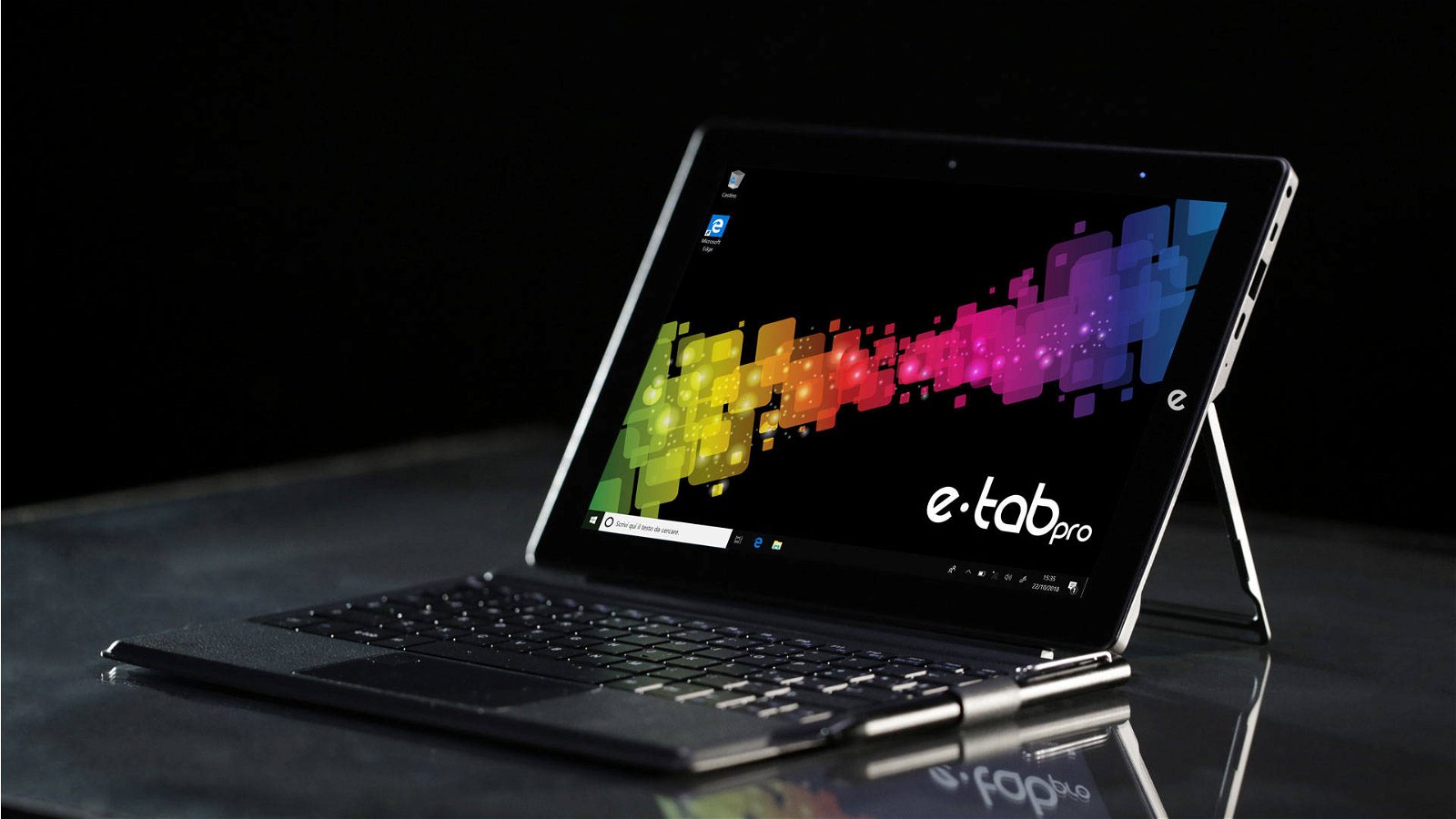 Immagine di Microtech e-Tab Pro sfida Surface Go e costa 200 euro in meno