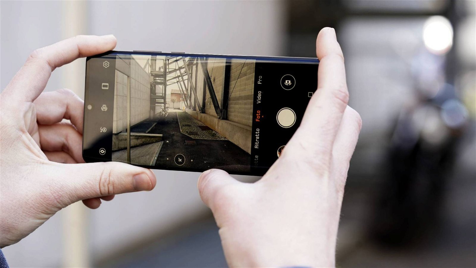 Immagine di P30 Pro anteprima, Huawei riscrive la fotografia su smartphone