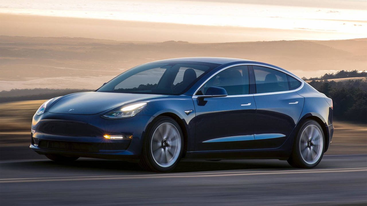 Immagine di Tesla cancella Autopilot da una Model S usata, il nuovo proprietario deve pagarlo di nuovo