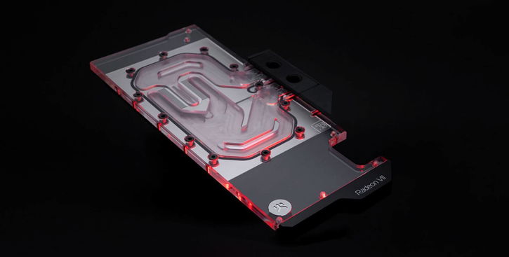 Immagine di Radeon VII, ecco il raffreddamento a liquido di EK