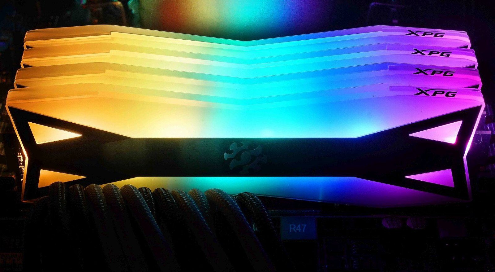 Immagine di DDR4 a 5634 MHz, record del mondo per le ADATA XPG Spectrix D60G RGB!