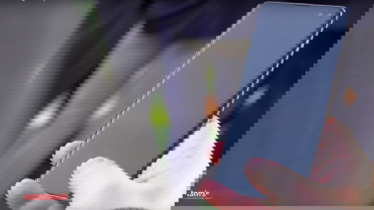 Immagine di Galaxy S10 e Note 10, alcune banche bloccano il supporto per motivi di sicurezza