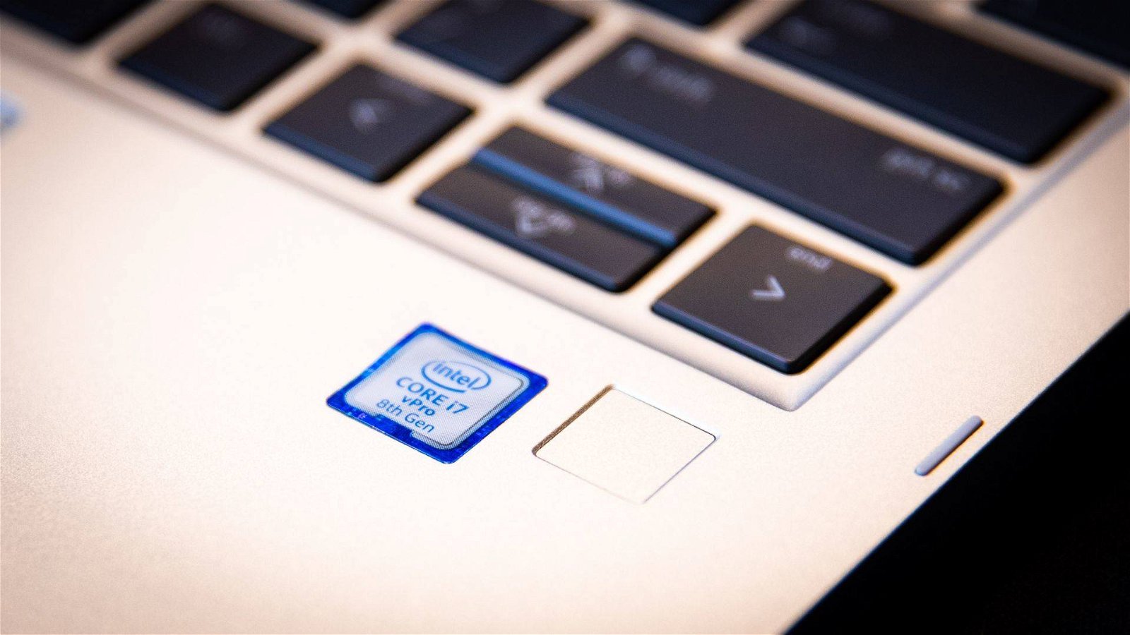Immagine di Intel annuncia i processori Core vPro mobile di ottava generazione