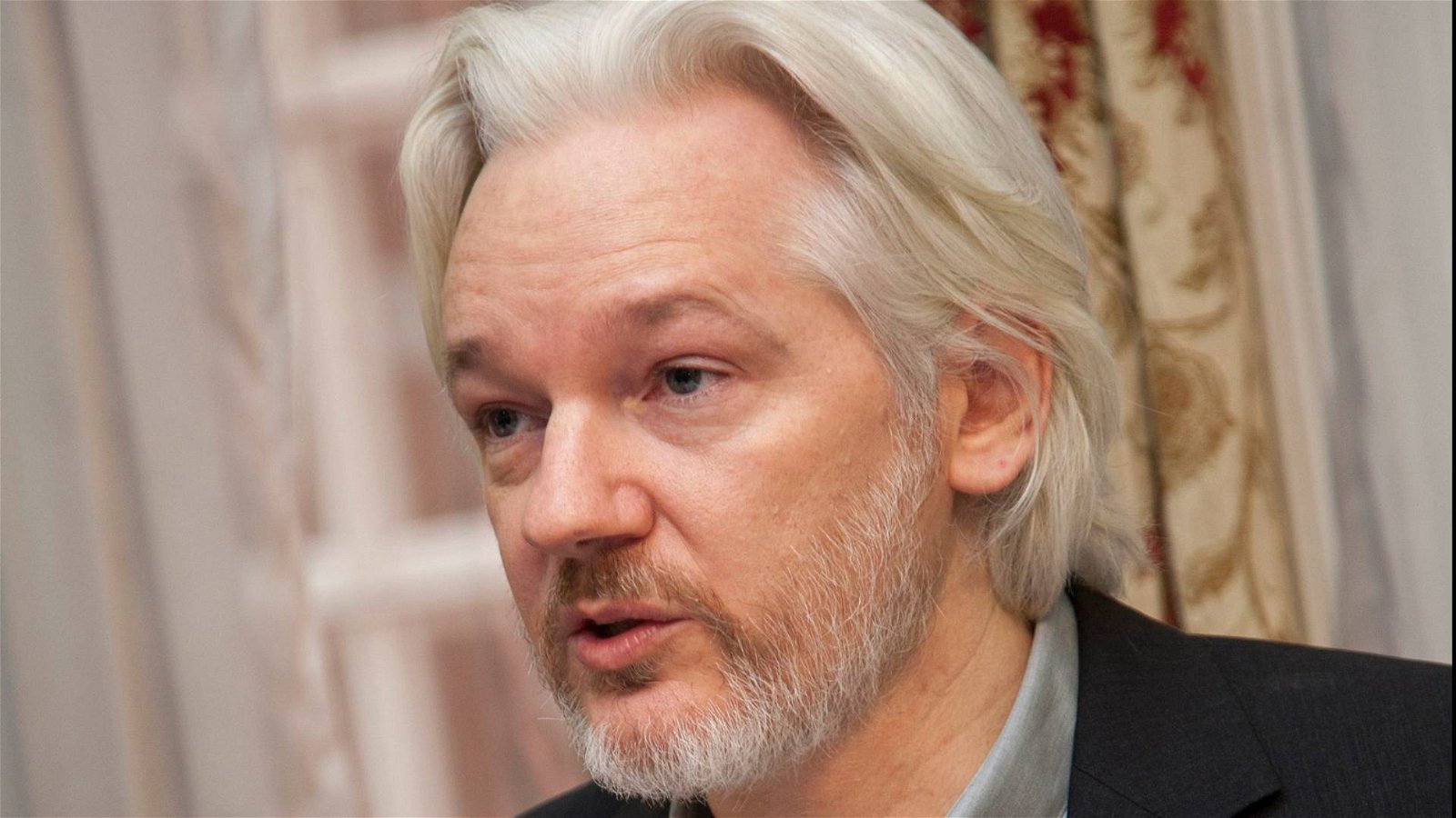 Immagine di Julian Assange è stato arrestato dalla polizia