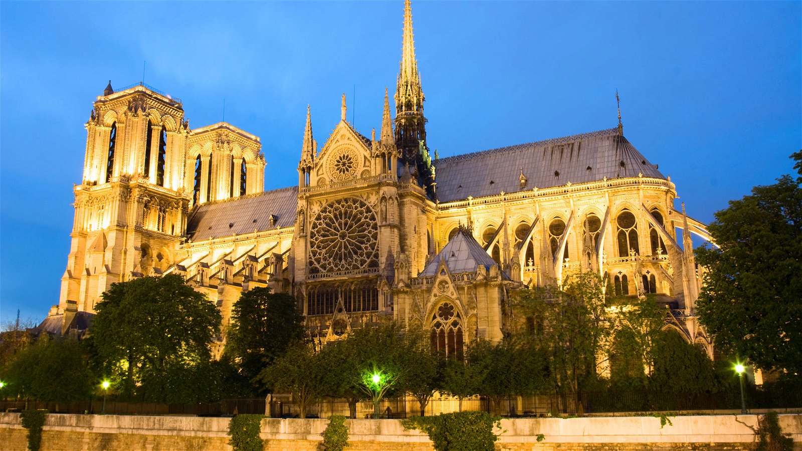 Immagine di Notre Dame, ricostruzione agevolata da una precedente scansione digitale?