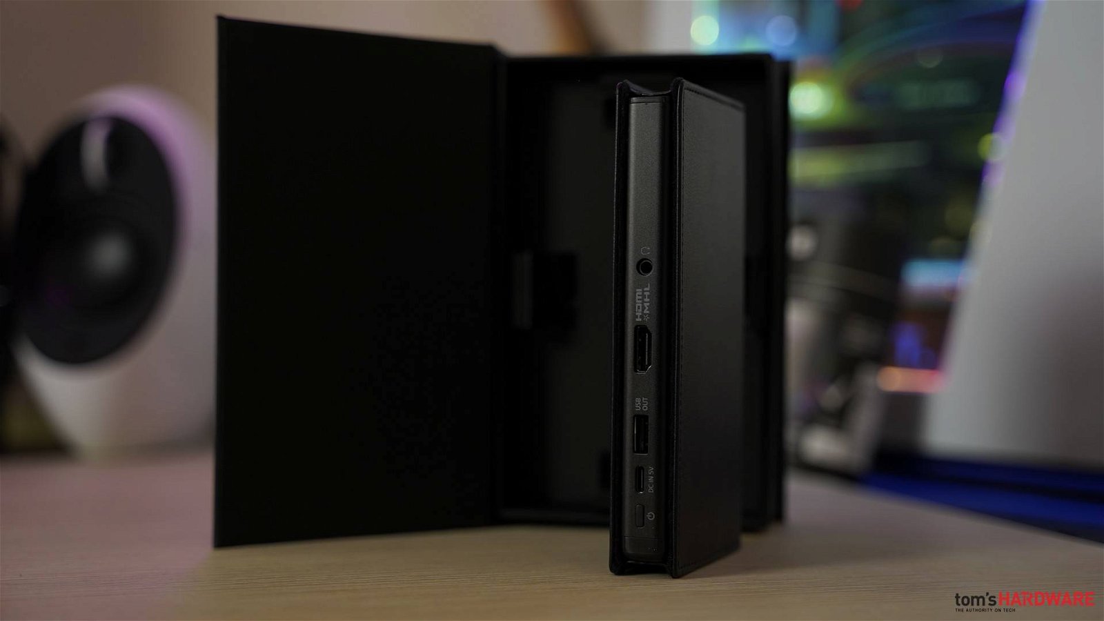 Immagine di Recensione Sony MP-CD1, mini-proiettore tascabile