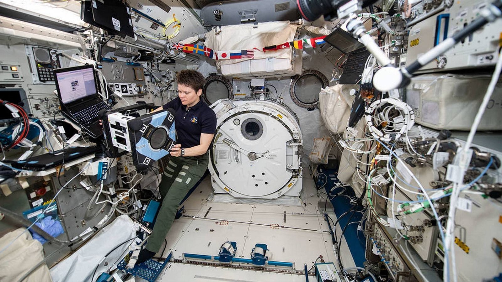 Immagine di I robot Astrobee completano i primi test sulla ISS, aiuterà gli astronauti nelle missioni esplorative