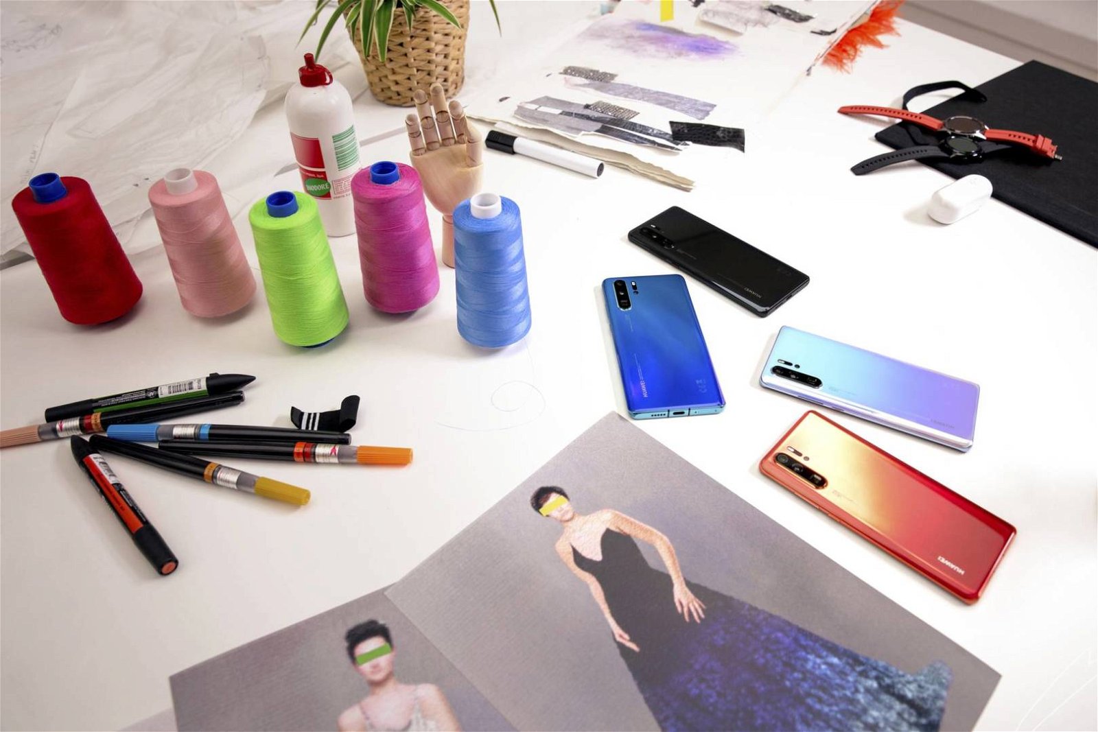 Immagine di Huawei: nasce Fashion Flair, la prima collezione moda nata con l'aiuto dell'intelligenza artificiale