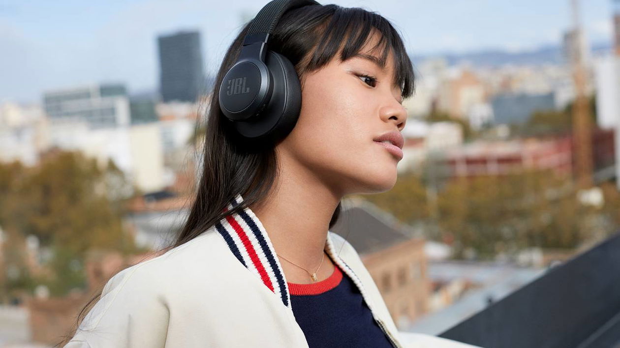 Immagine di JBL Tune 510BT: minimo storico per queste ottime cuffie wireless