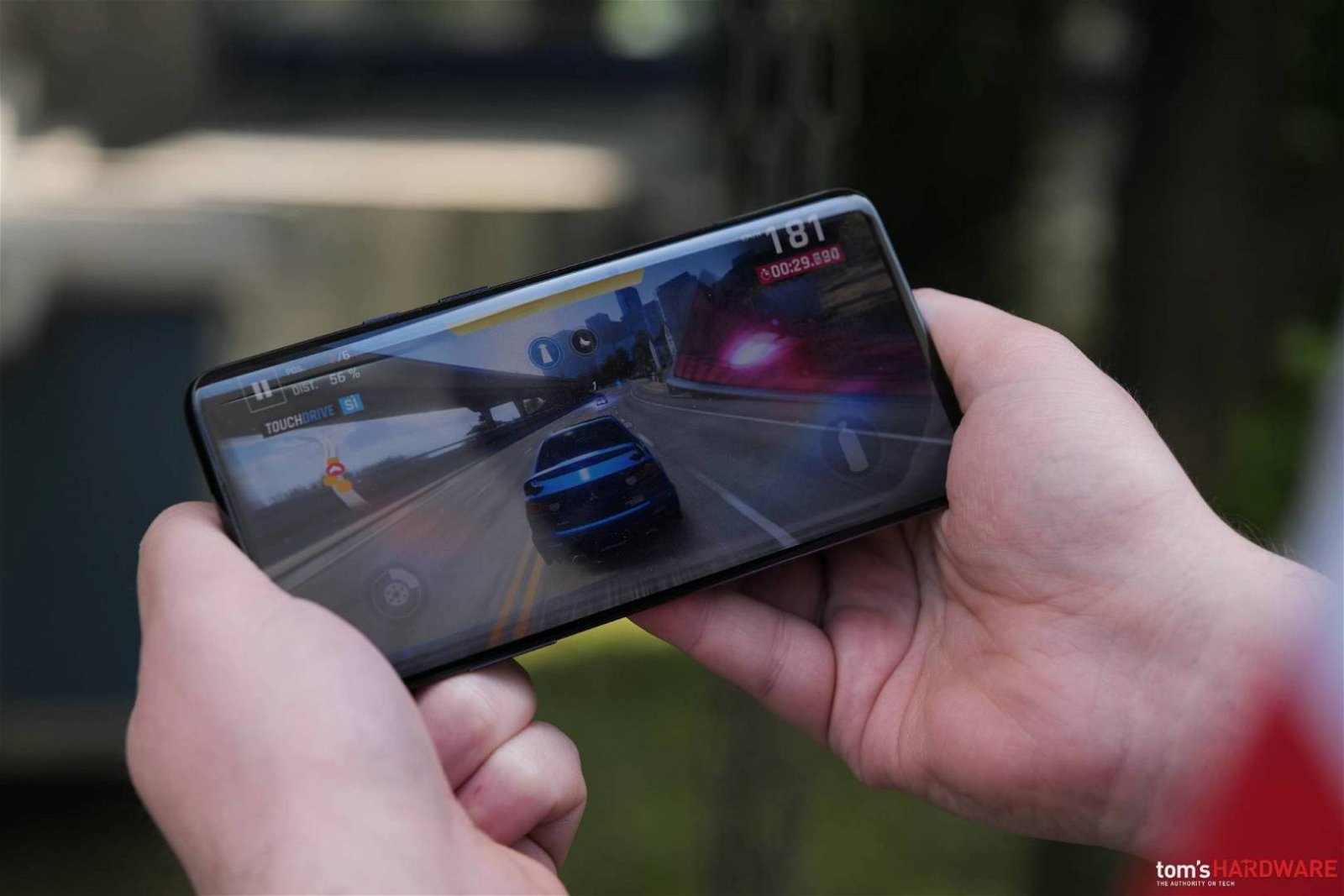 Immagine di OnePlus 7 Pro: può essere considerato uno smartphone da gaming?