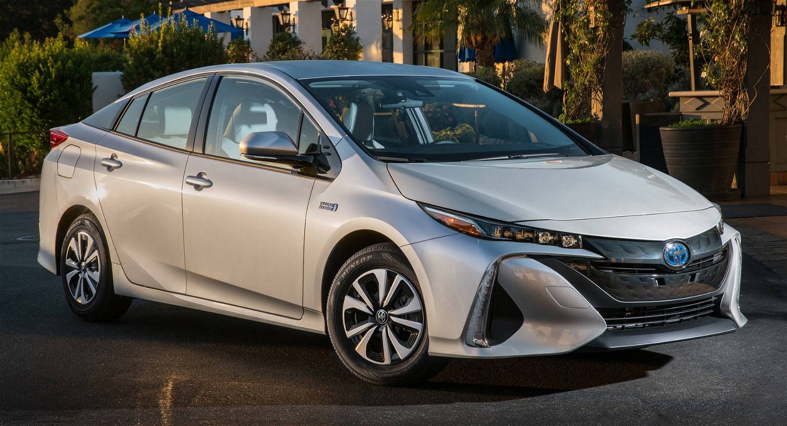 Immagine di La Toyota Prius Prime del 2020 arriverà con CarPlay e Alexa