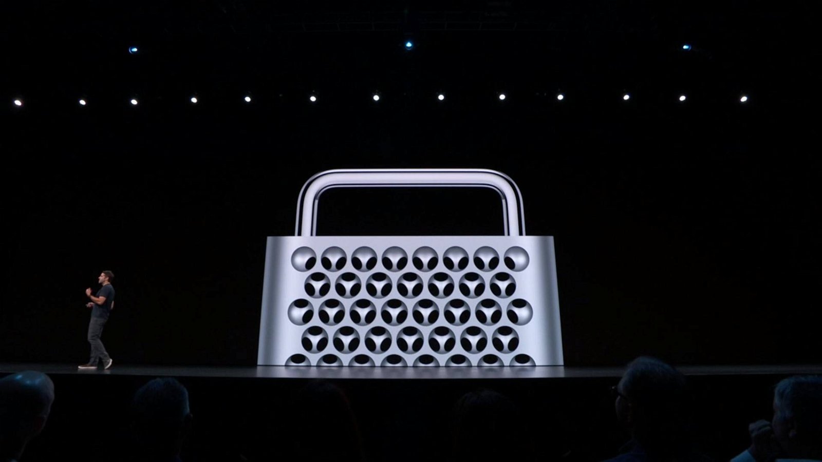 Immagine di Apple starebbe già testando il suo Mac Pro con Apple Silicon
