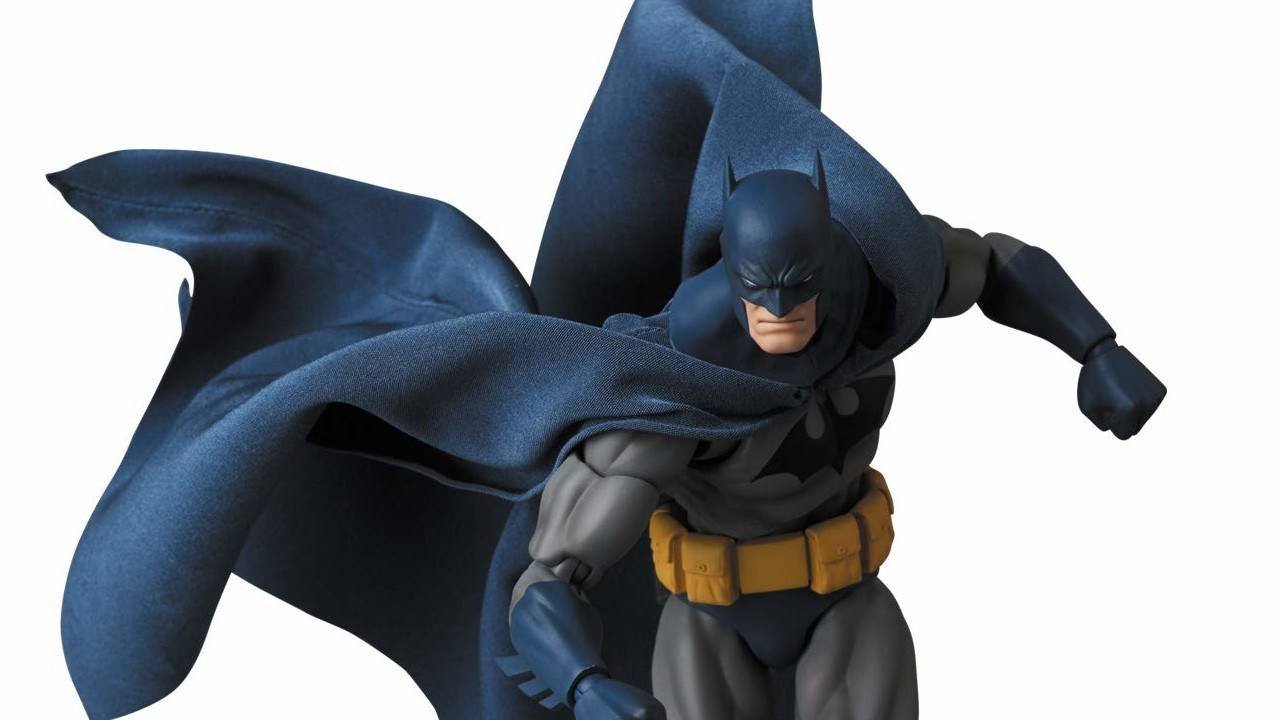 Immagine di Batman Hush: arriva la nuova action figure di Mafex – Medicom Toy