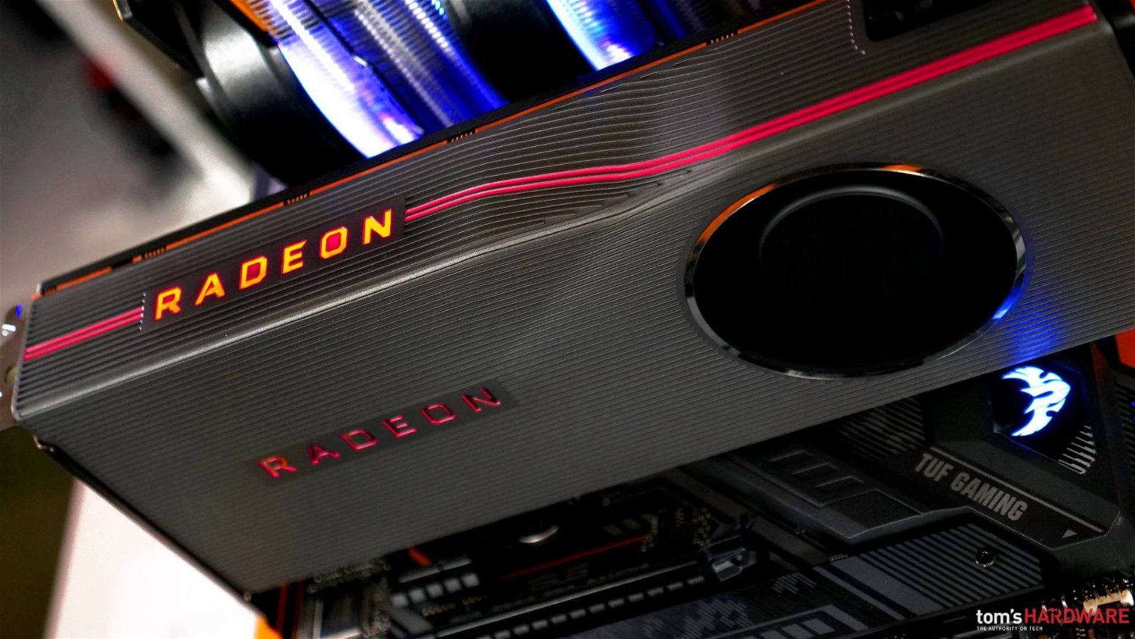 Immagine di Radeon RX 5700, l'addio al CrossFire è indolore