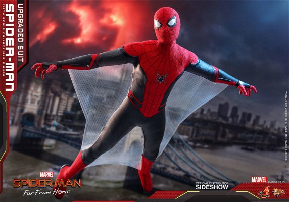 spider-man-upgraded-suit-by-hot-toys-39920.jpg