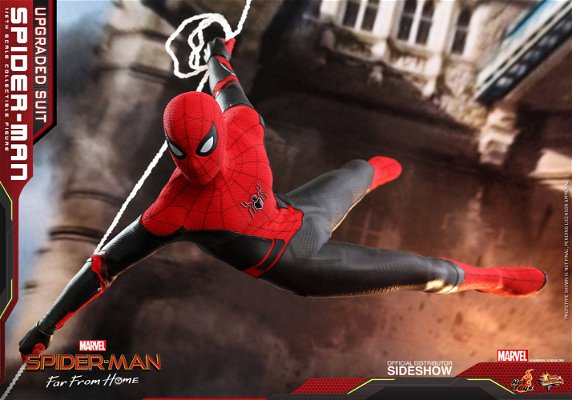 spider-man-upgraded-suit-by-hot-toys-39923.jpg