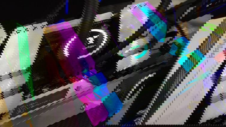 Immagine di Dissipatore unico per CPU e RAM? Ci pensa Thermaltake