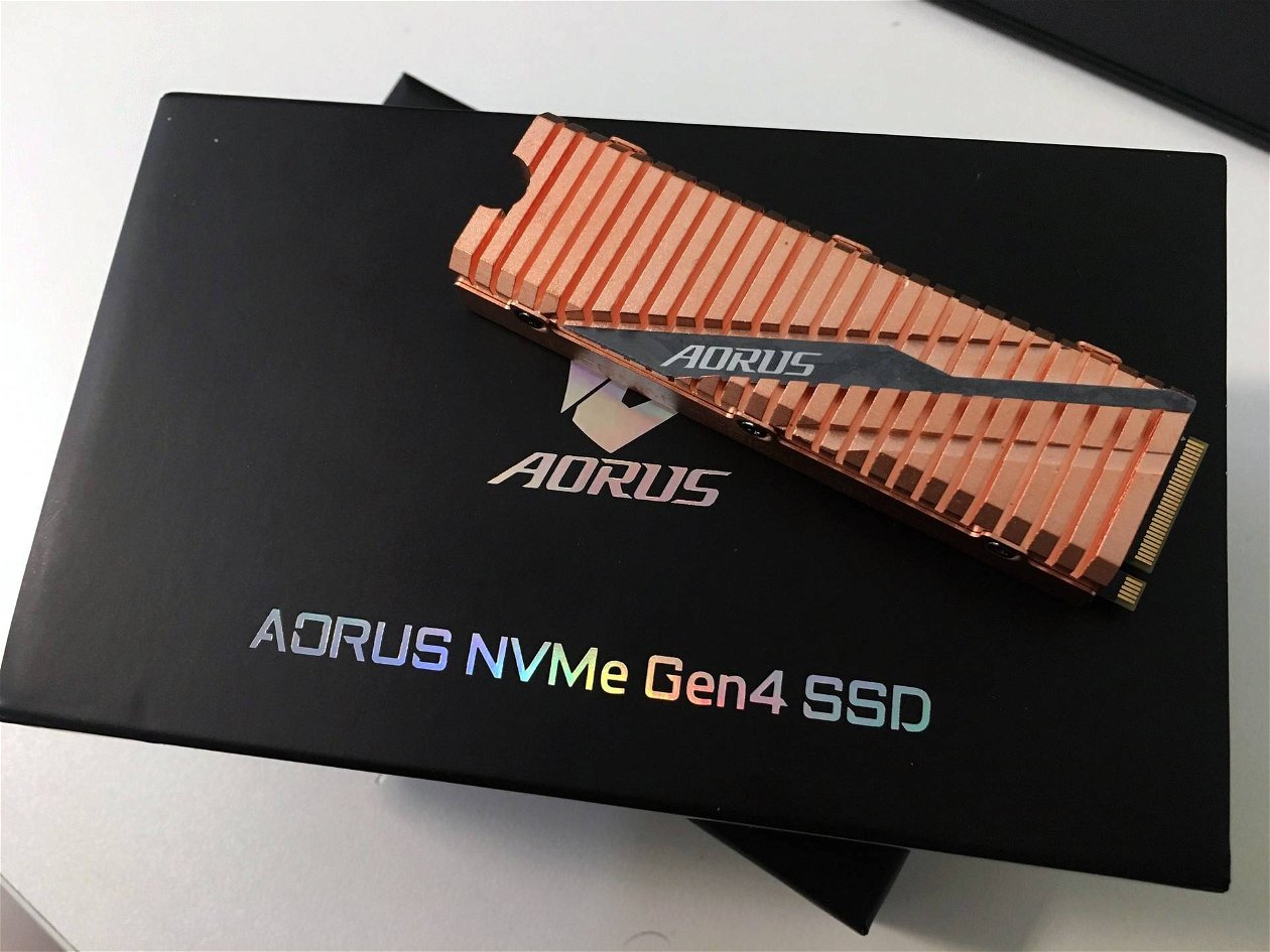 Immagine di Gigabyte Aorus NVMe Gen4 SSD 2 TB - Recensione