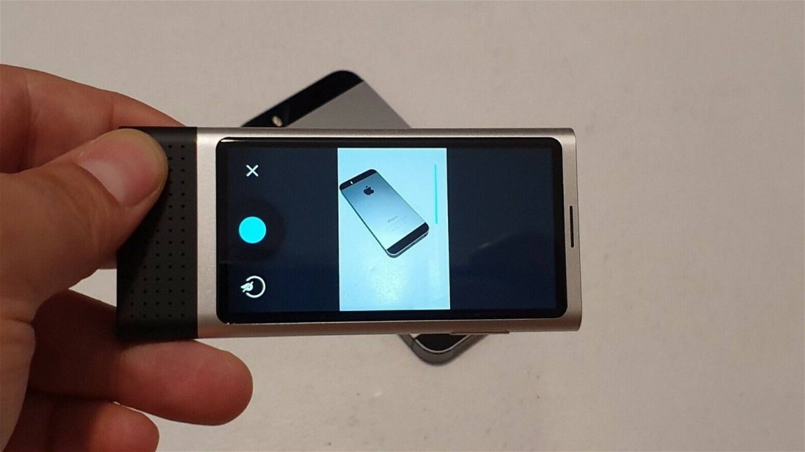 Immagine di Nokia, un prototipo con Android 4.3 all'asta su eBay a 1.999 dollari