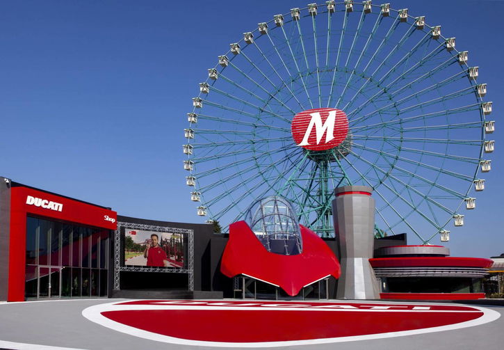 Immagine di Mirabilandia (Ravenna): aperto il roller coaster Desmo Race