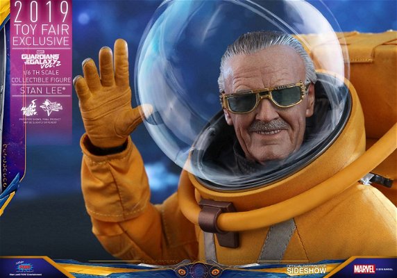 stan-lee-r-sixth-scale-figure-by-hot-toys-41404.jpg