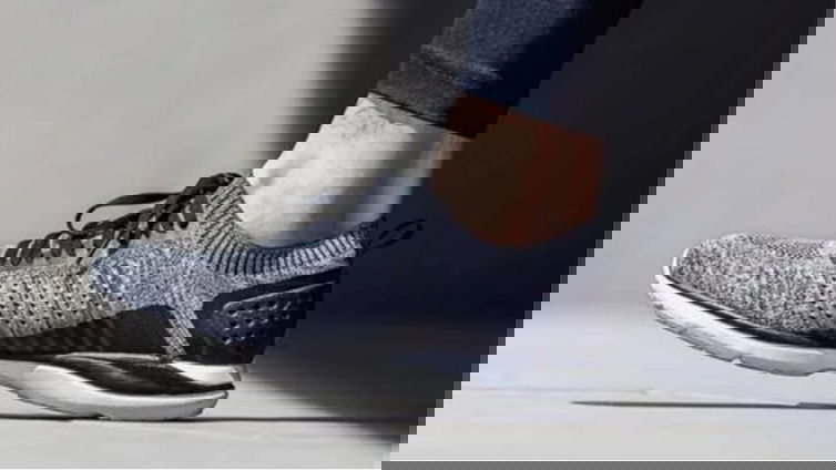 Immagine di Xiaomi, ecco le scarpe ultraleggere a meno di 50 dollari