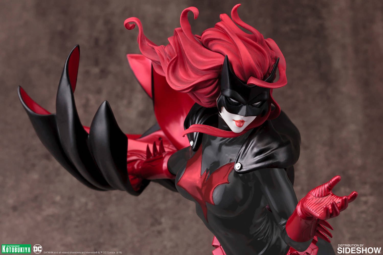 Immagine di Batwoman, una statuetta economica da Kotobukiya