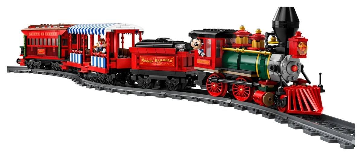 Immagine di LEGO: domani uscirà la Stazione Disney con treno telecomandato