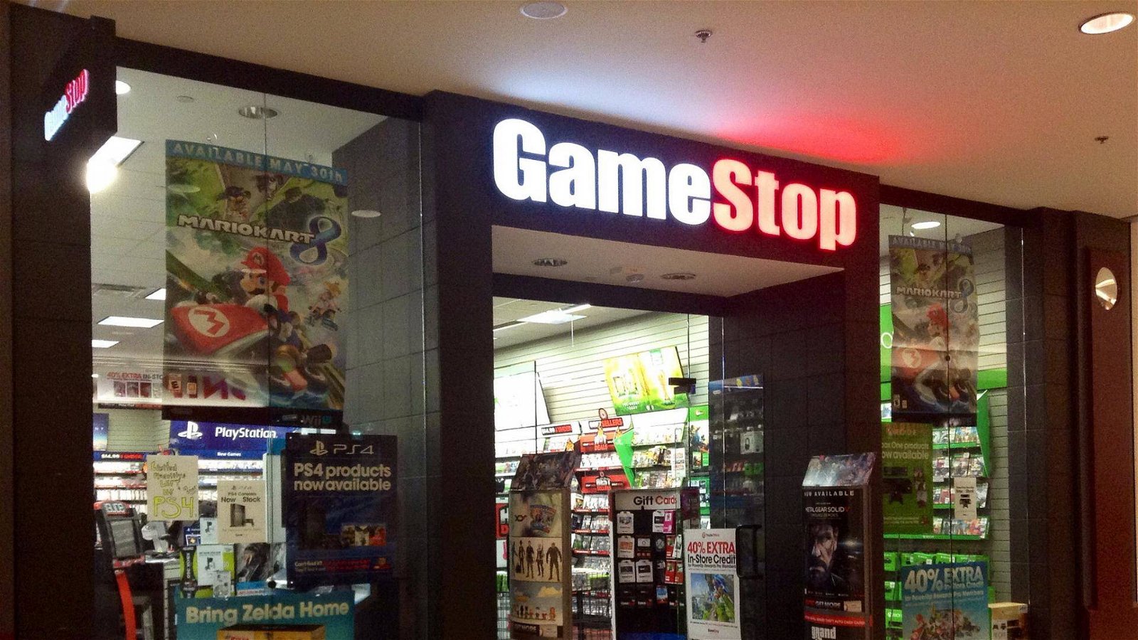 Immagine di Gamestop licenzia decine di direttori vendite