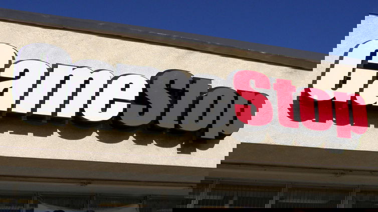 Immagine di GameStop, in vendita anche un NFT dell'11 settembre: è polemica