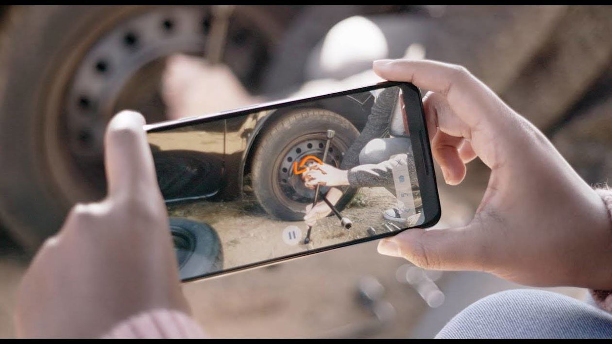 Immagine di TeamViewer Pilot, arriva la realtà aumentata per il supporto da remoto