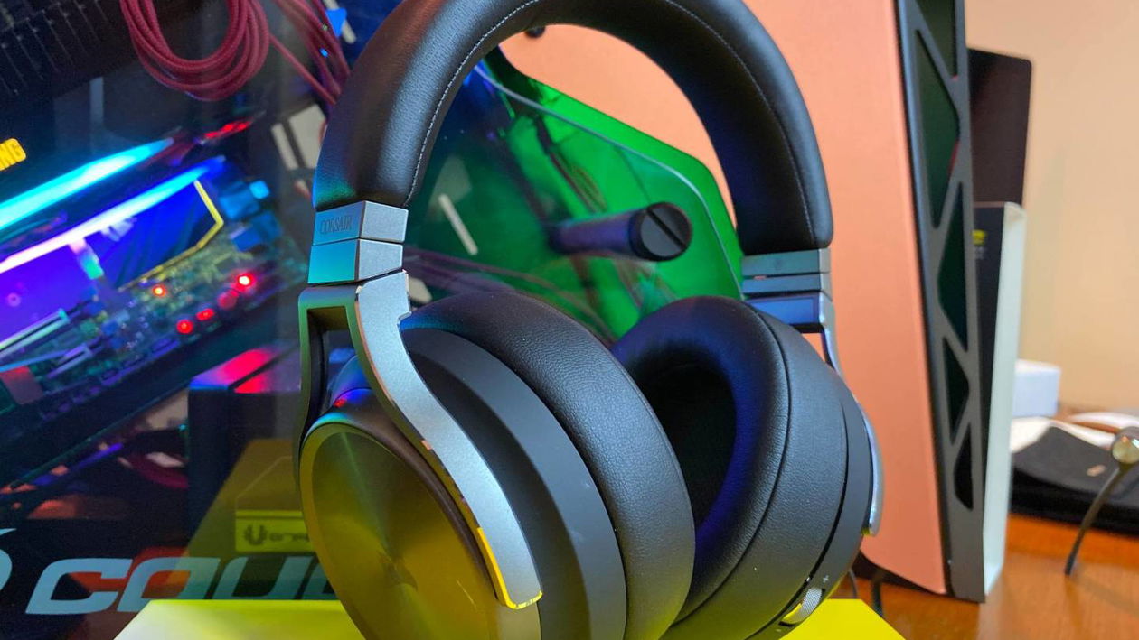 Immagine di Recensione Corsair Virtuoso RGB Wireless SE