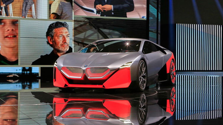 Immagine di BMW Vision M NEXT: la concept car del futuro al Salone di Francoforte