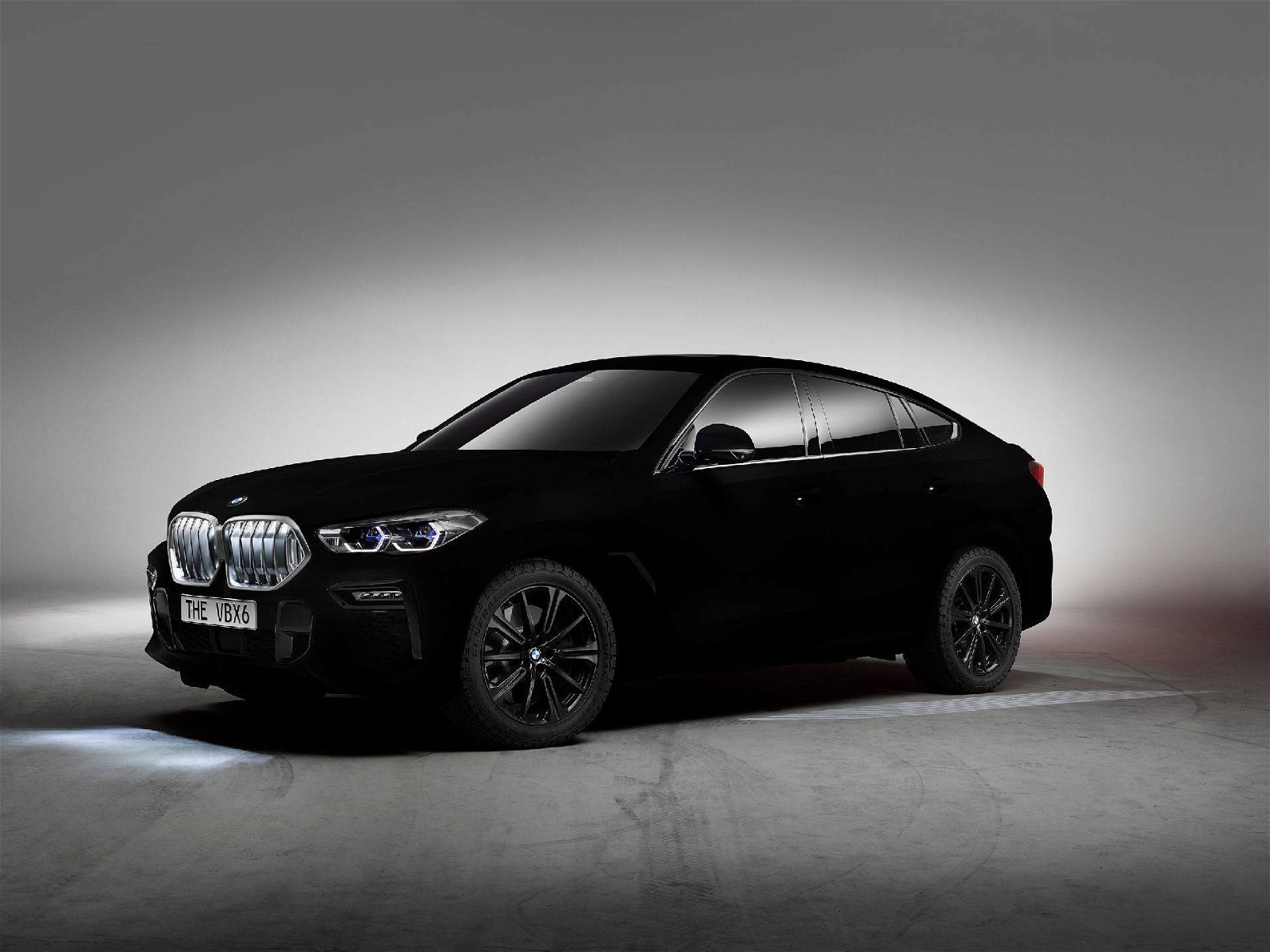 Immagine di BMW X6, one-off in versione "Vantablack"