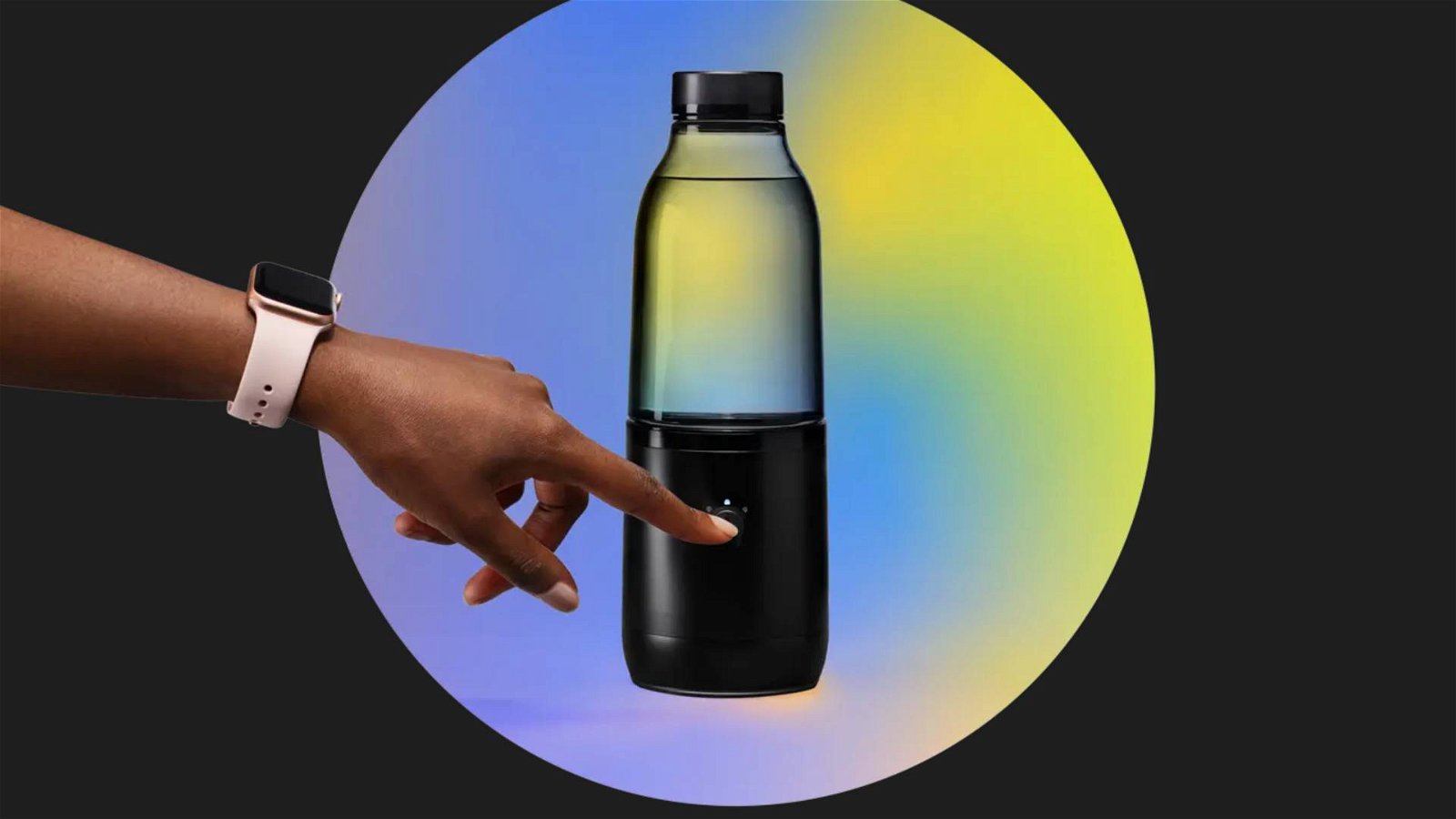 Immagine di LifeFuels, la bottiglietta smart con aromatizzanti vitaminizzati per l'acqua