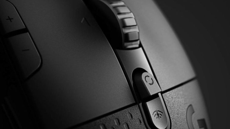 Immagine di G604 LIGHTSPEED, il nuovo mouse gaming wireless di Logitech