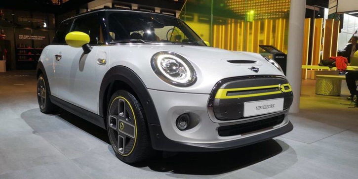 Immagine di MINI Cooper SE, grande successo di vendite per la piccola elettrica negli USA