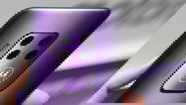 Immagine di Motorola Edge+ 5G sarà un top di gamma con caratteristiche simili a quelle di Samsung Galaxy S20 Ultra?