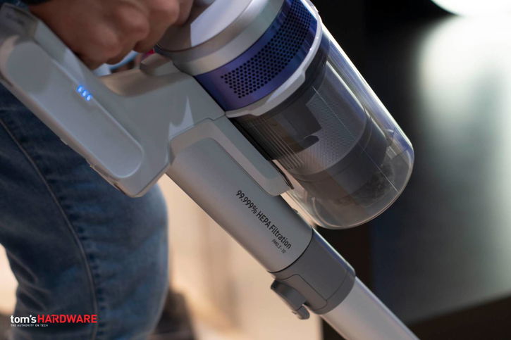 Immagine di Samsung PowerStick Jet, a IFA 2019 l'aspirapolvere che sfida Dyson