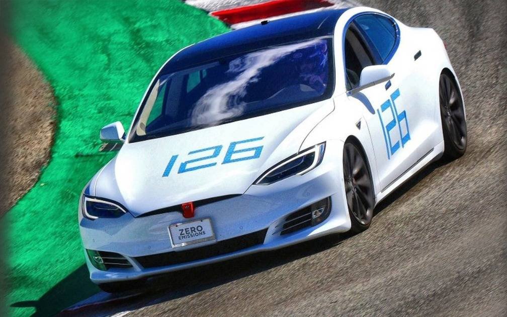 Immagine di Tesla Model S: record a Laguna Seca con il nuovo powertrain