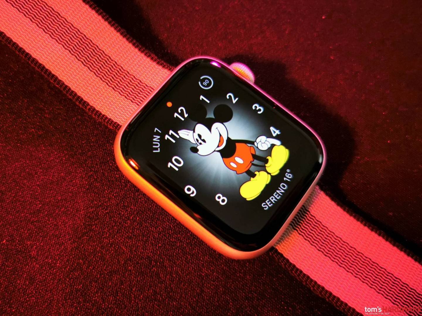 Immagine di Apple Watch: in arrivo il lettore di impronte digitali?