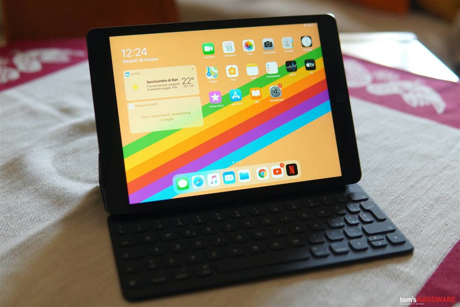 Immagine di iPad Pro 2020, Apple potrebbe annunciare una tastiera con trackpad