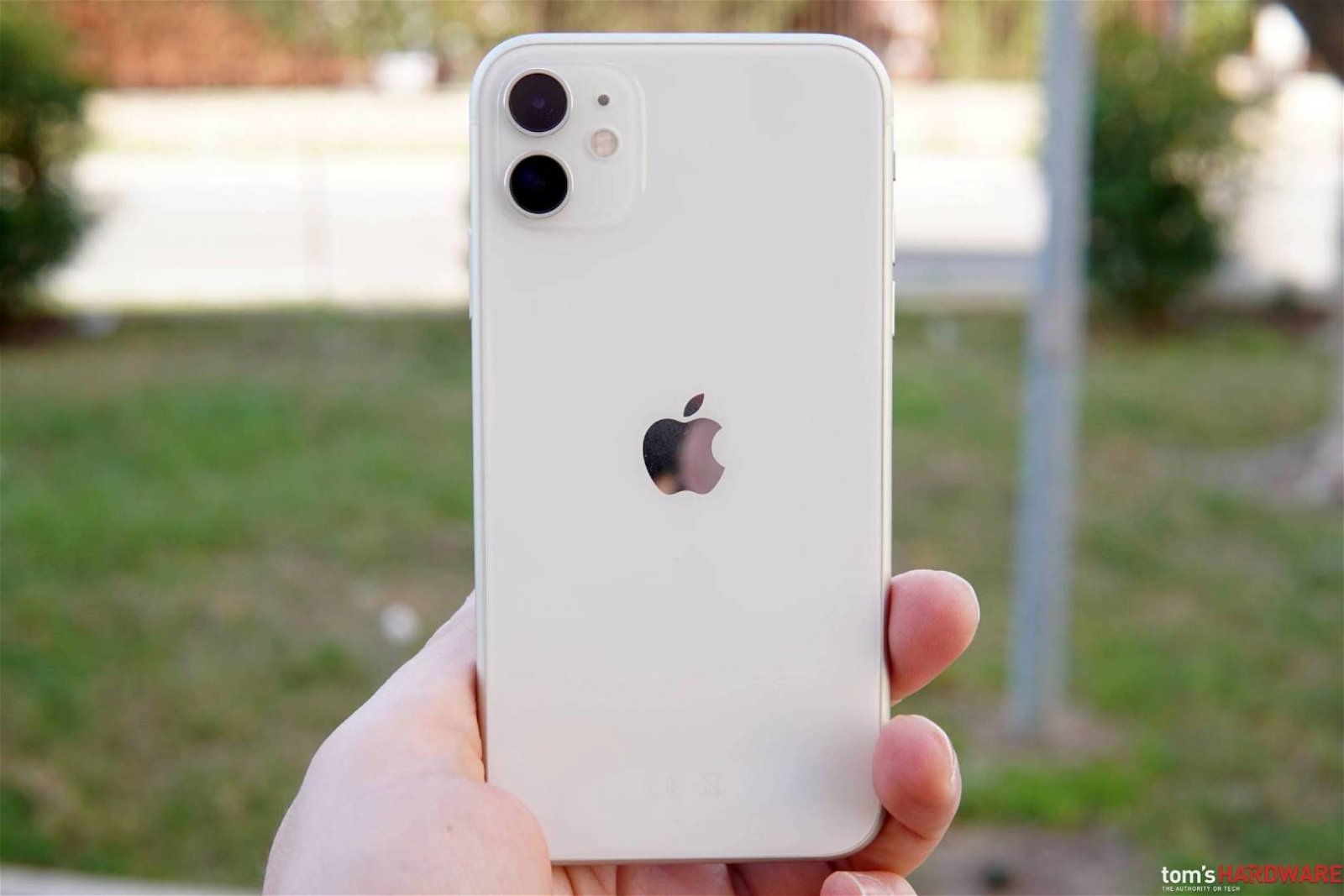 Immagine di Apple: l'iPhone pieghevole simile a Surface Duo è (quasi) pronto?