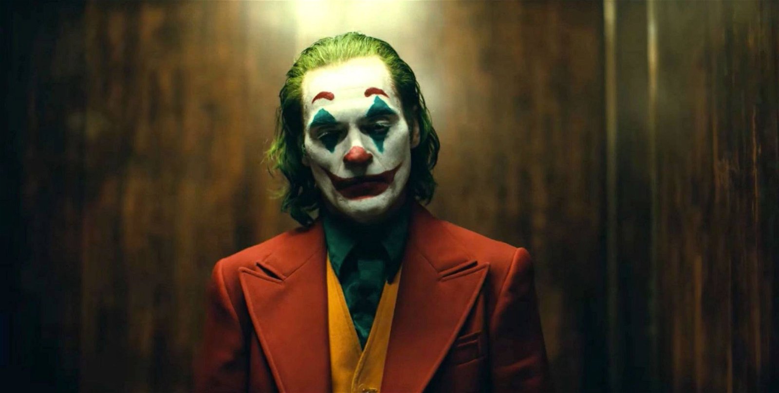 Immagine di Joker: Joaquin Phoenix sorprende i fan in un cinema di Los Angeles