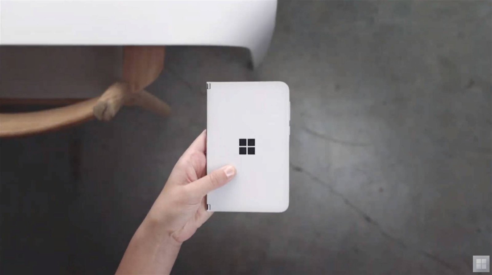 Immagine di Surface Duo si fa attendere e c’è chi lo crea con una stampante 3D