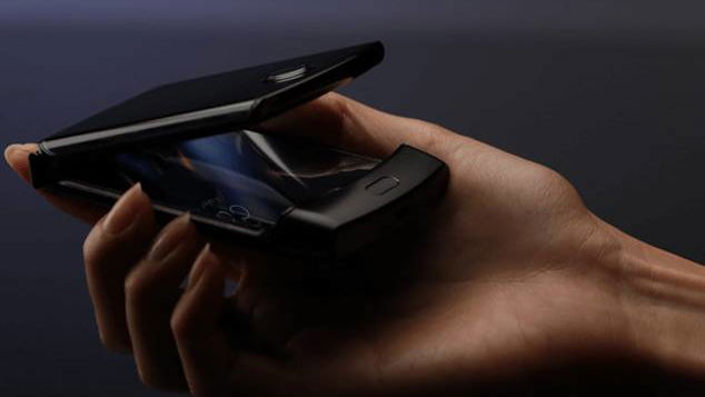 Immagine di Motorola RAZR, le vendite partiranno il 6 febbraio con TIM
