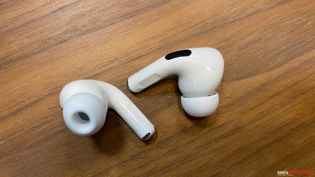 Immagine di Apple AirPods Pro ad un prezzo shock su eBay!