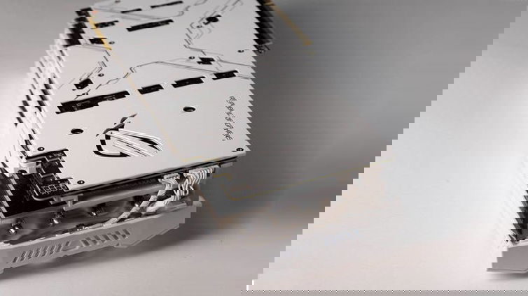Immagine di La ROG Strix RTX 2080 Ti di Asus in versione bianca è spettacolare